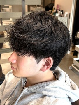 ノイセル(Noisyle) MEN’S HAIR/波巻きツイストスパイラル/リバースセンターパートO