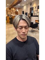 ジェットブラックキューサンロク(JET BLACK 936)&nbsp;白髪ぼかしメッシュ×センターパート