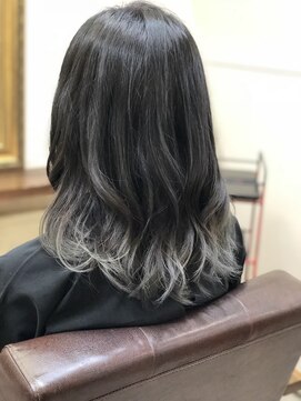 ファシオ ヘア デザイン(faccio hair design) アッシュグラデーション