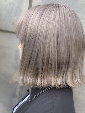 カリーナコークス 原宿 渋谷(Carina COKETH) ダブルカラーボブ(ケアブリーチ.インナーカラー.韓国風カラー)