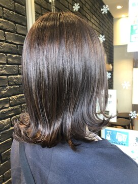 リベア トウキョウ 東大島店(Rever Tokyo) 外はね/テラコッタ/Ａライン/くすみブルー[東大島/東大島駅]