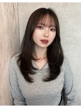 ルームバイシー 新宿(Loom. by Sea) 大人ガーリー×ダークアッシュ[似合わせカット/ミディアム]