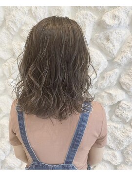 ルア モアナ バイ ヘッドライト 小田原2号店(Lua Moana by HEADLIGHT) #アッシュベージュ#デジタルパーマ#ミディアム