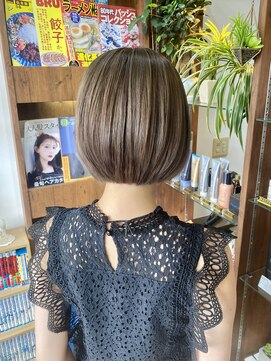 ヘアークルーズピース (hair cruise Piece) レイヤーボブ/グレージュカラー