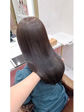 ザトエル 栄(THE TOEL) 【松本】艶髪ミネコラトリートメント/イルミナカラー