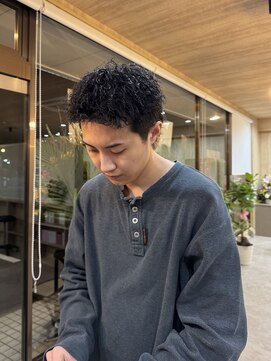 ミナリ(minari) spiky short × pin perm