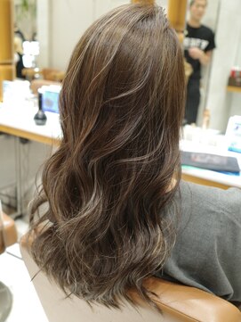 ピークアブー 原宿ハラカド(PEEK-A-BOO) コントラストハイライトで作るグレージュ