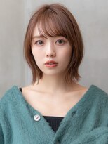 ケアリー プレナ海浜幕張(Carelly)&nbsp;デザインカラー/レイヤーカット/ウェットヘア/オリーブベージュ