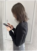 YOKE 外ハネボブ切りっぱなしボブミルクティーグレージュ結べる