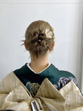 キング 心斎橋店(K!ng) ホワイトメッシュ/ツイスト/ツイスパ/パーマ/メンズ/眉毛