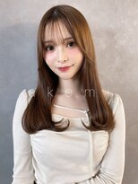 アケミ(akemi) カットで魅せる上品シルエット