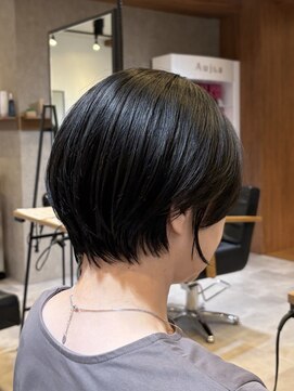 エリマ 横浜西口(elima) 横浜西口ショートボブ顔周りレイヤーアッシュベージュカラー