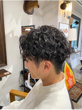メゾンフォーメン 心斎橋店(Maison for men) センターパート/ツイストスパイラルパーマ/スパイラルパーマ