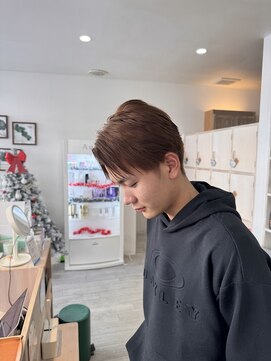 エルフ(elf) ブリーチ無しベージュ/フェザーショート/姫路