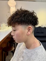 ヒュー 広島(HEW)&nbsp;キッズ/子供/カット/ツイストスパイラルパーマ/スペインカール