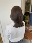 くびれミディアムボブ
