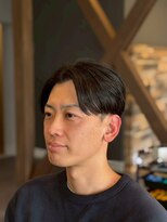 アオヤマ(AOYAMA) メンズセンターパート刈上げ