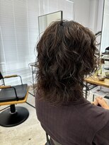 テラス トヨタ(Telasu Toyota)&nbsp;メンズのロングウェーブパーマ/サーフカール