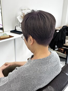 ルル(loulou)の写真/天然ヘナによる白髪染めが好評♪ハリ、コシ、ツヤが繰り返すほど綺麗な髪質に♪