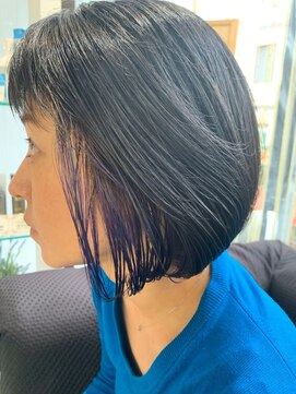 クオリス 赤塚店(QUALIS) 【QUALIS】インナーカラーボブ
