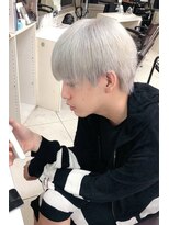 リア 大阪梅田(Ria)&nbsp;～ホワイトシルバー～【Ria 大阪 梅田】