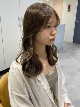 ロカ(roka) オリーブグレージュ　透明感カラー