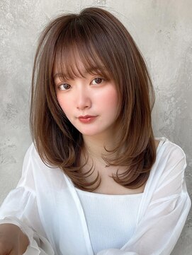 ラルユー 金山(LallYou) 黒髪/グレーベージュ/レイヤーロング/前髪パーマ