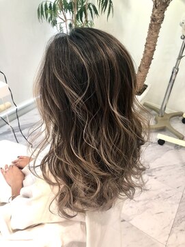 アントワープヘアー 知多半田駅前店(Antwerp hair) コントラストバレイヤージュ!