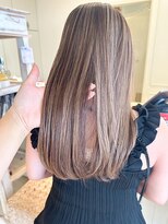 オブジェ シエル(obje't ciel)&nbsp;【obje't ciel】艶感ベージュ/ロング【山口紗季】