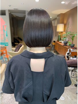 ソピ バイ インビテーション(sopi by invitation) NAKAMURA #126 ボブ ミニボブ 切りっぱなしボブ 透明感カラー