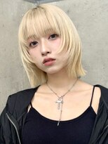 ノイ(noi)&nbsp;顔周りレイヤーカットグレージュカラーくびれボブショートカット