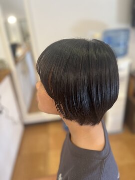ヘアーコンセプト(HAIR CONCEPT) 丸みショート