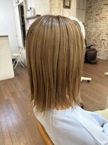 ニコ 熊取 (nico)&nbsp;柔らかベージュのレイヤーボブ