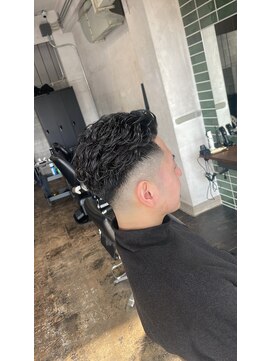 サンドゲート(SANDGATE) オールバックパーマ×ハイフェード