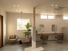 nep.【ネプ】【4月上旬NEW OPEN(予定)】の雰囲気(自然光たっぷり、白を基調とした落ち着いた空間。)