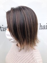 アッシュ アーティスティック スタジオ オブ ヘア(Ash artistic studio of hair)