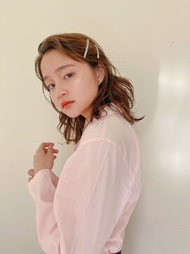 エレノア 自由が丘店(Eleanor) くびれレイヤー×ルーズなヘアピンアレンジ