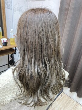 アルト 町田店(arto) オリーブカラー