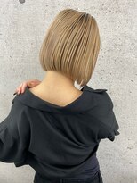 イキ 表参道(iki omotesando)&nbsp;モード/無造作ウェーブ/大人ガーリー[表参道駅]