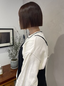 インビテーション 名古屋(invitation) アゴライン切りっぱなしボブ