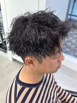 フィフス 天神大名(fifth) ツイストスパイラルパーマショートメンズパーマ波巻きパーマ束感