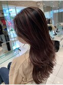 カット、ハイライト、カラー、トリートメント