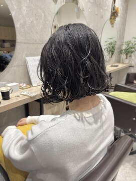 トマト(TOMTO) 【RYOHEI】ボブパーマ_コテ巻き風パーマ_プードルパーマ