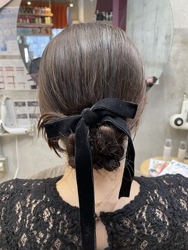 コージー(Kozy) カチモリヘア/結婚式お呼ばれヘアアレンジ/タイトアレンジ