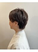 直毛さんカットで動く髪に！ふんわりショート