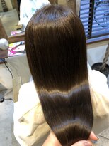 リゴッツ ドゥア プトゥリ(Regottz dua putri)&nbsp;うるつやグレージュ＊