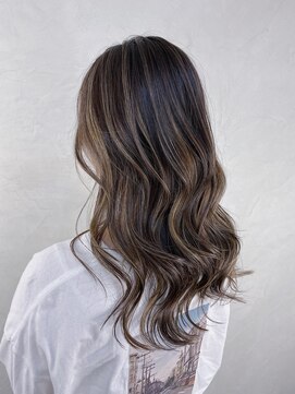 ジゼル(gisele) バレイヤージュ