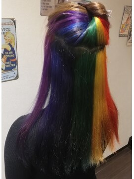 アグ ヘアー ビオラ 弘前駅前店(Agu hair viola) 派手髪　インナーカラー　レインボー