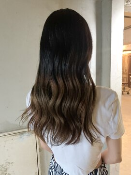 ロイジー(roijir) 【roijir 表参道】グラデーション×アッシュブラウン