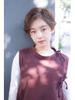 メーヴェ(Mowen)&nbsp;mowen 南堀江　丸みショート×オリーブカラー×大人可愛い